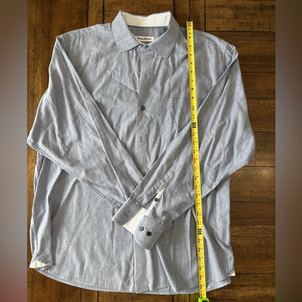 Tommy Bahama Light Blue Casual Button-Down Shirt